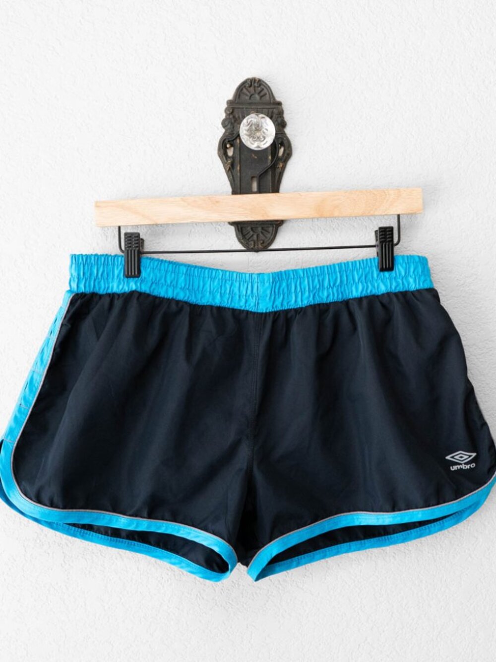 Umbro Athletic Shorts Womens XL Black Teal Running Gym Lined Drawstring Active